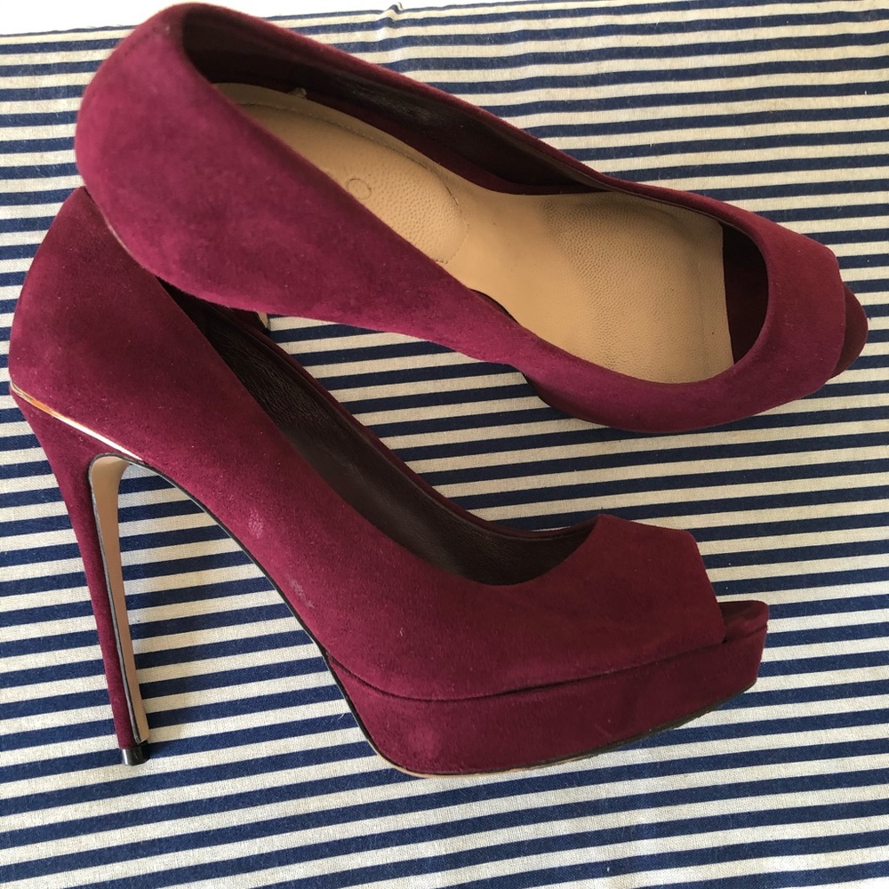 Aldo 4.5 inch suede heels in wine red color